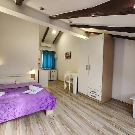 Apartman Delux Centar